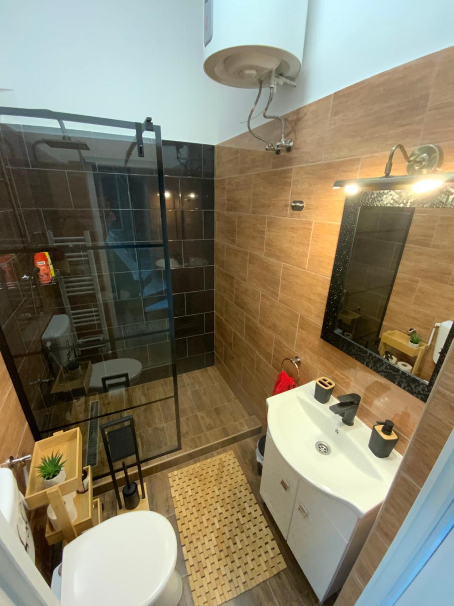 Budapest Center المظهر الخارجي الصورة